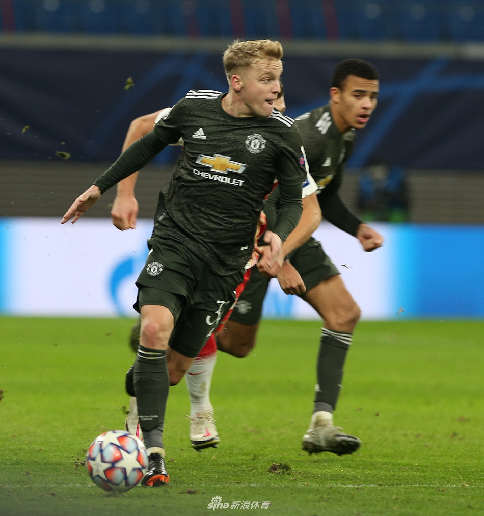 关于清晨体能课后，莱比锡官宣签约备战欧联，话题不断，赛程密集仍需轮换的信息