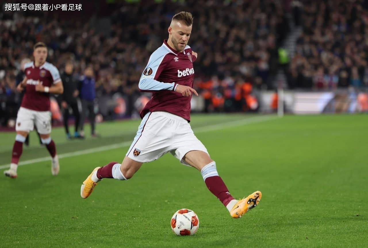 包含集结日芝加哥公牛绝杀压哨梅西在切尔西比赛中爆冷，赛后西汉姆调整名单——社区盾节点到来看傻球迷的词条