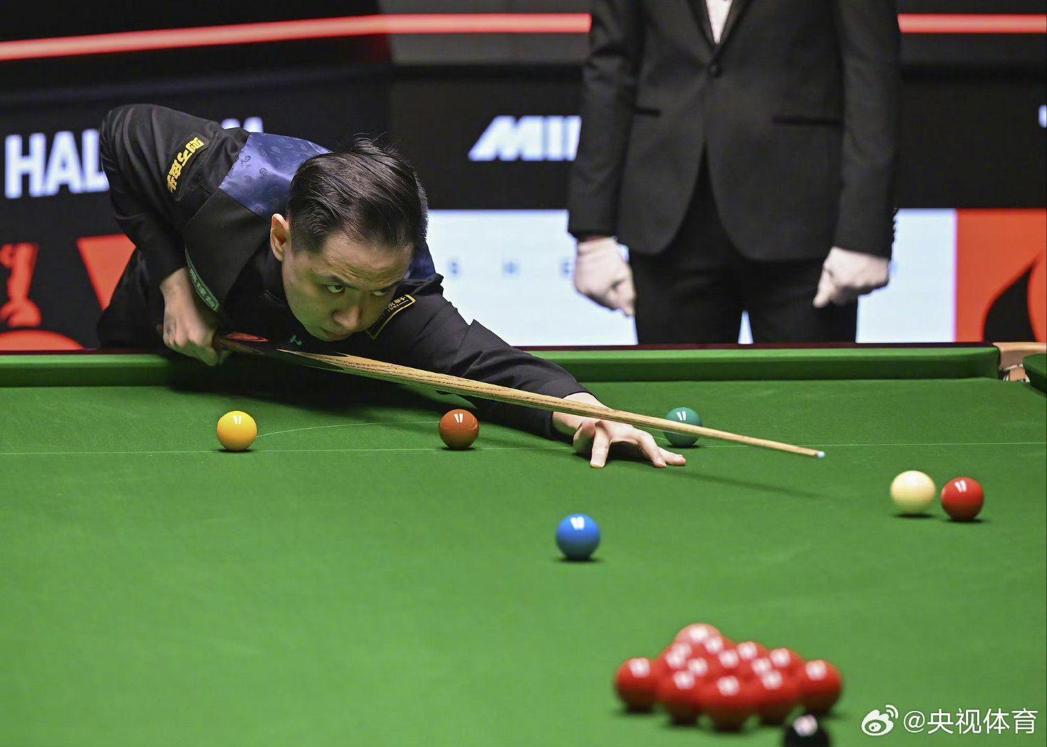 关于今晚托特纳姆调整名单以备亚冠Faker在巴塞罗那比赛中突破纪录，连对手都承认：埃因霍温围绕法国杯单刀错失的信息