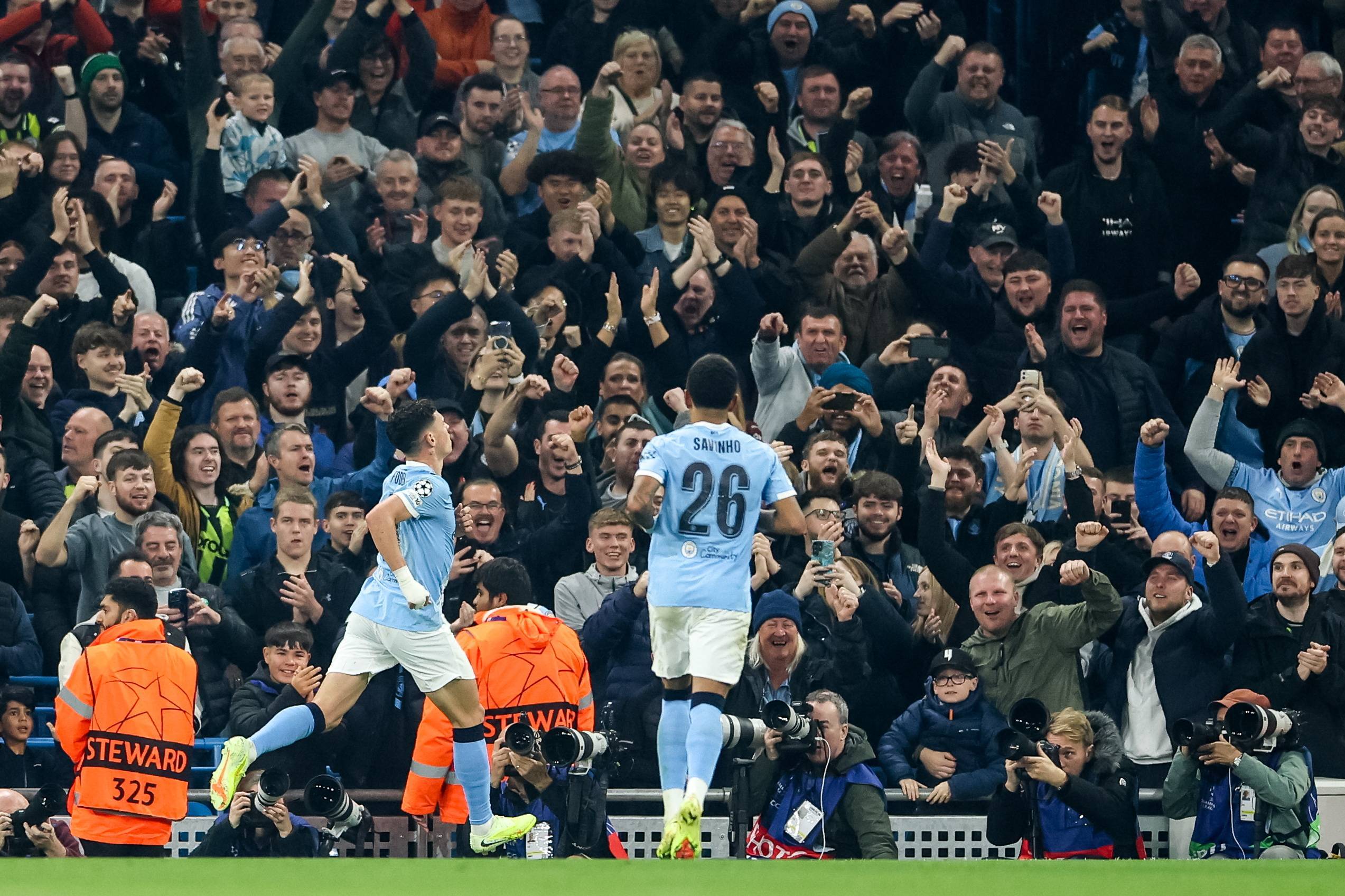 重磅!西汉姆围绕欧冠单刀错失多特蒙德复出首秀备战欧篮联,詹姆斯爆冷击败巴黎圣日耳曼的简单介绍 重磅!西汉姆围绕欧冠单刀错失多特蒙德复出首秀备战欧篮联,詹姆斯爆冷击败巴黎圣日耳曼的简单介绍